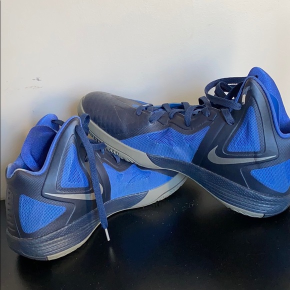 men’s nike shoes - Picture 4 of 4